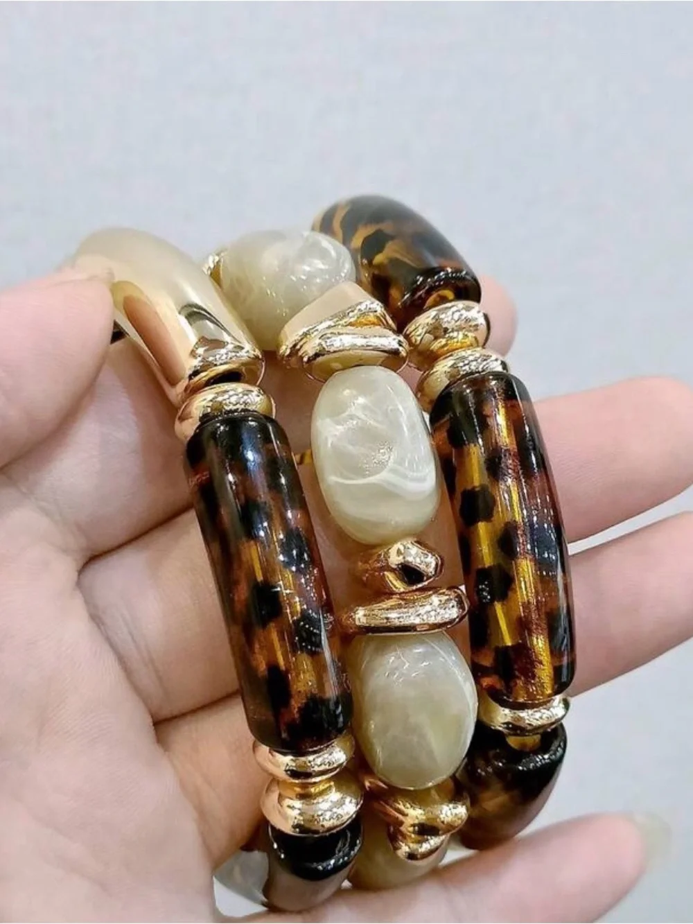 Vintage boho Leopold print acrylic & Gold Stretch beaded Bracelet -high end